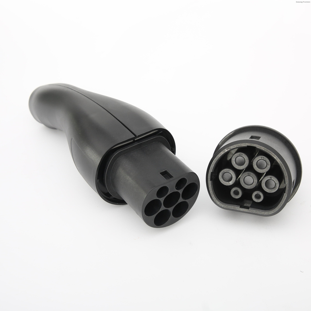 Ergonomic grip with snap-fit design