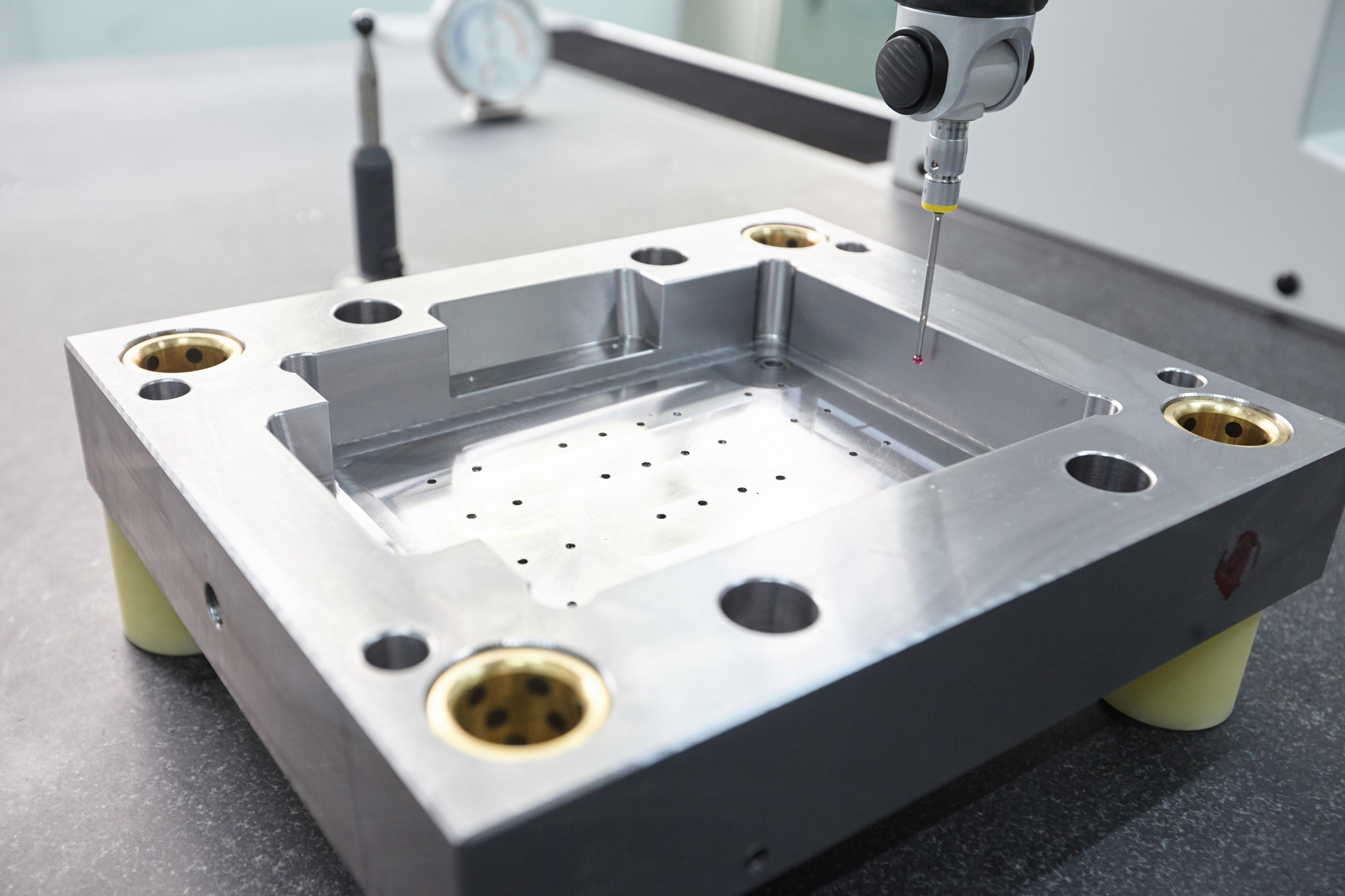 Precision tolerance control and CMM inspection for low-volume injection molded components.jpg